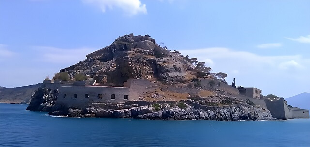 Wyspa Spinalonga w Grecji