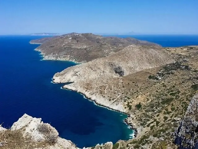 Wzgórze w mieście Chora, wyspa Folegandros, Grecja