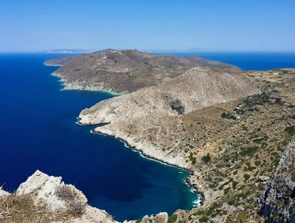 Wzgórze w mieście Chora, wyspa Folegandros, Grecja