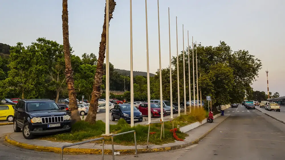 Parking na lotnisku w Rodos