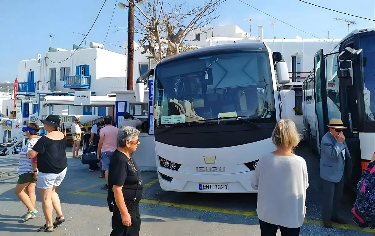 Autobusy z lotniska Mykonos