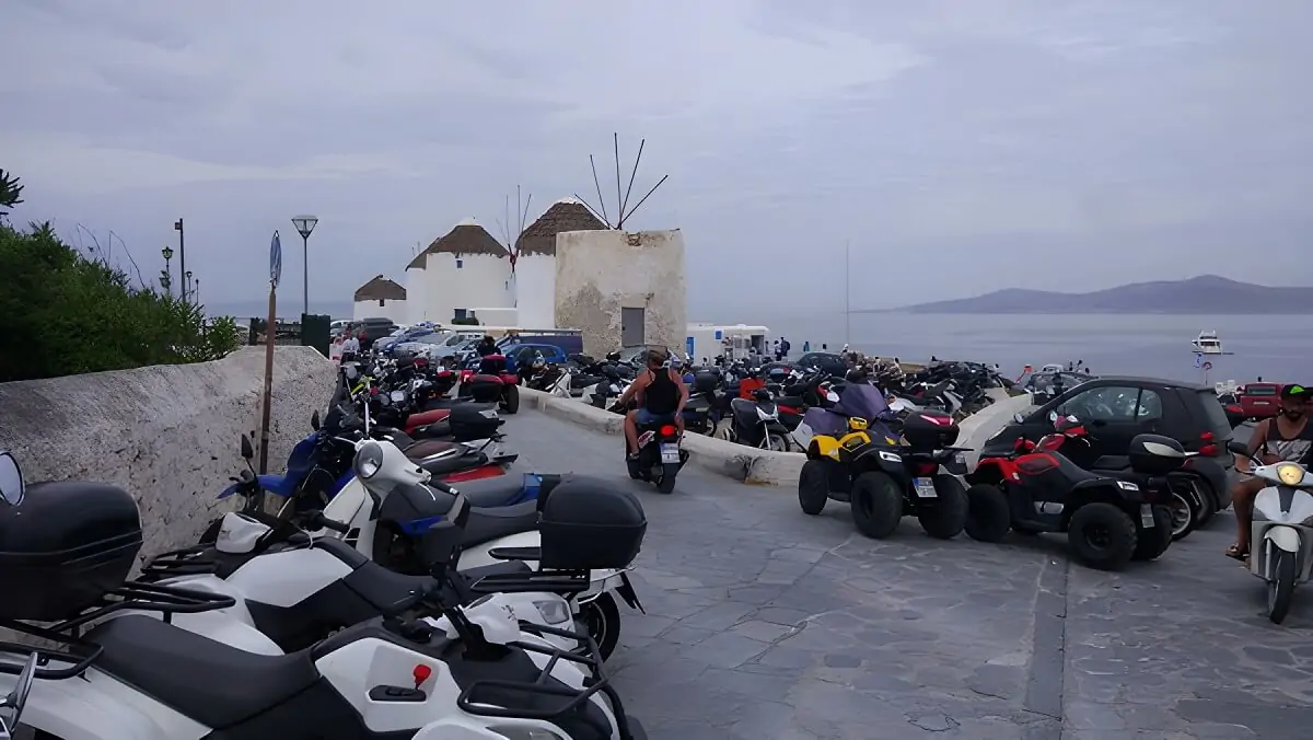 Wynajem samochodów na lotnisku Mykonos