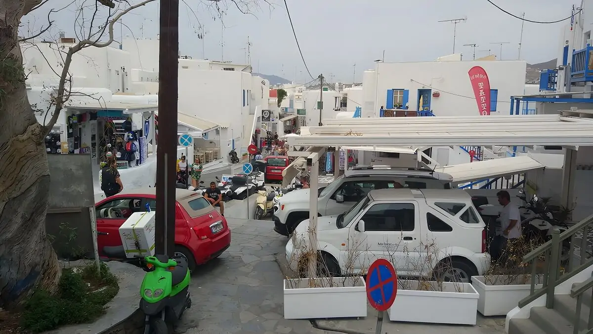 Wynajem samochodów na Mykonos