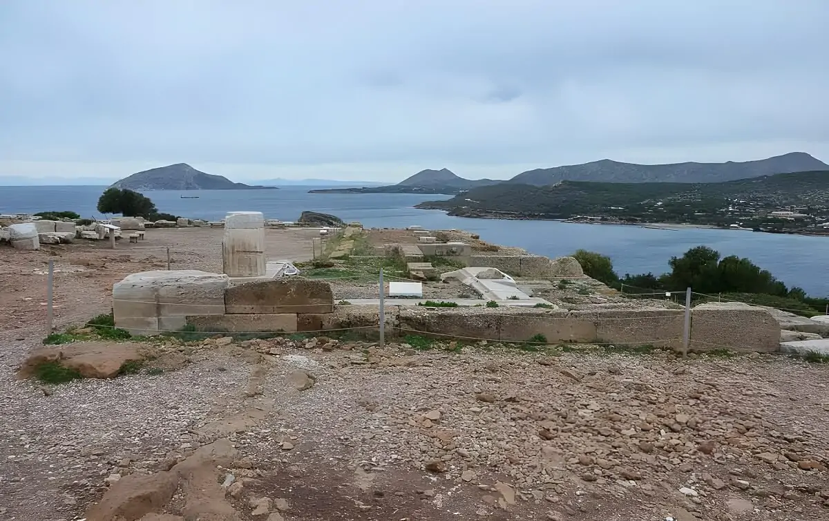 Ruiny miasta na przylądku Sounion