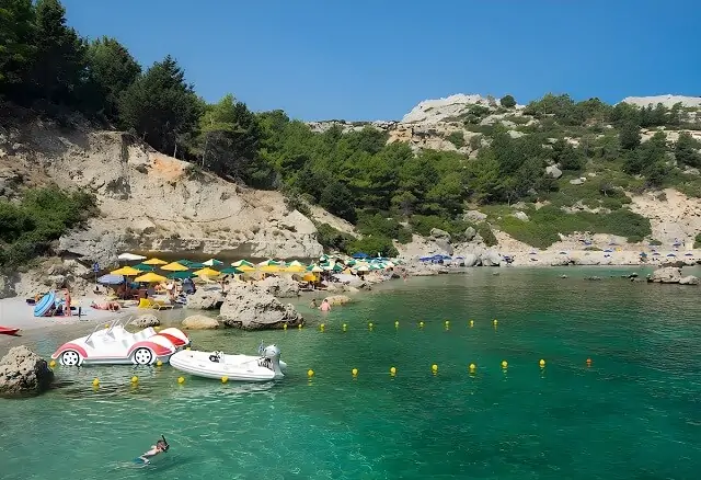 Plaża Anthony'ego Quinna na wyspie Rodos