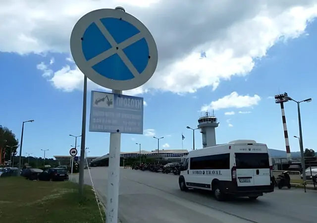 Znak ostrzegawczy o pracy lawety, Korfu